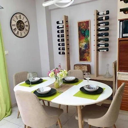 Modern Condo In Athens, 10Min From The Beach Dış mekan fotoğraf
