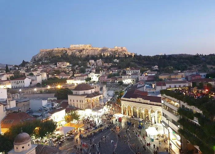 Modern Condo In Athens, 10Min From The Beach