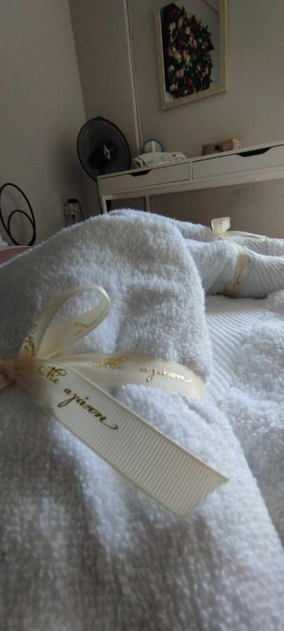 Apartment Modern In Athens, 10min From The Athen