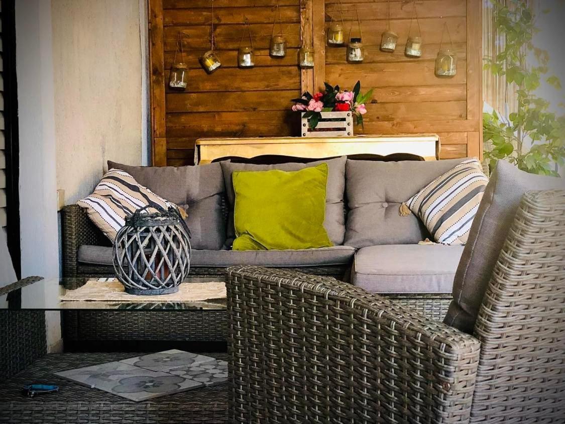 Apartment Modern In Athens, 10min From The